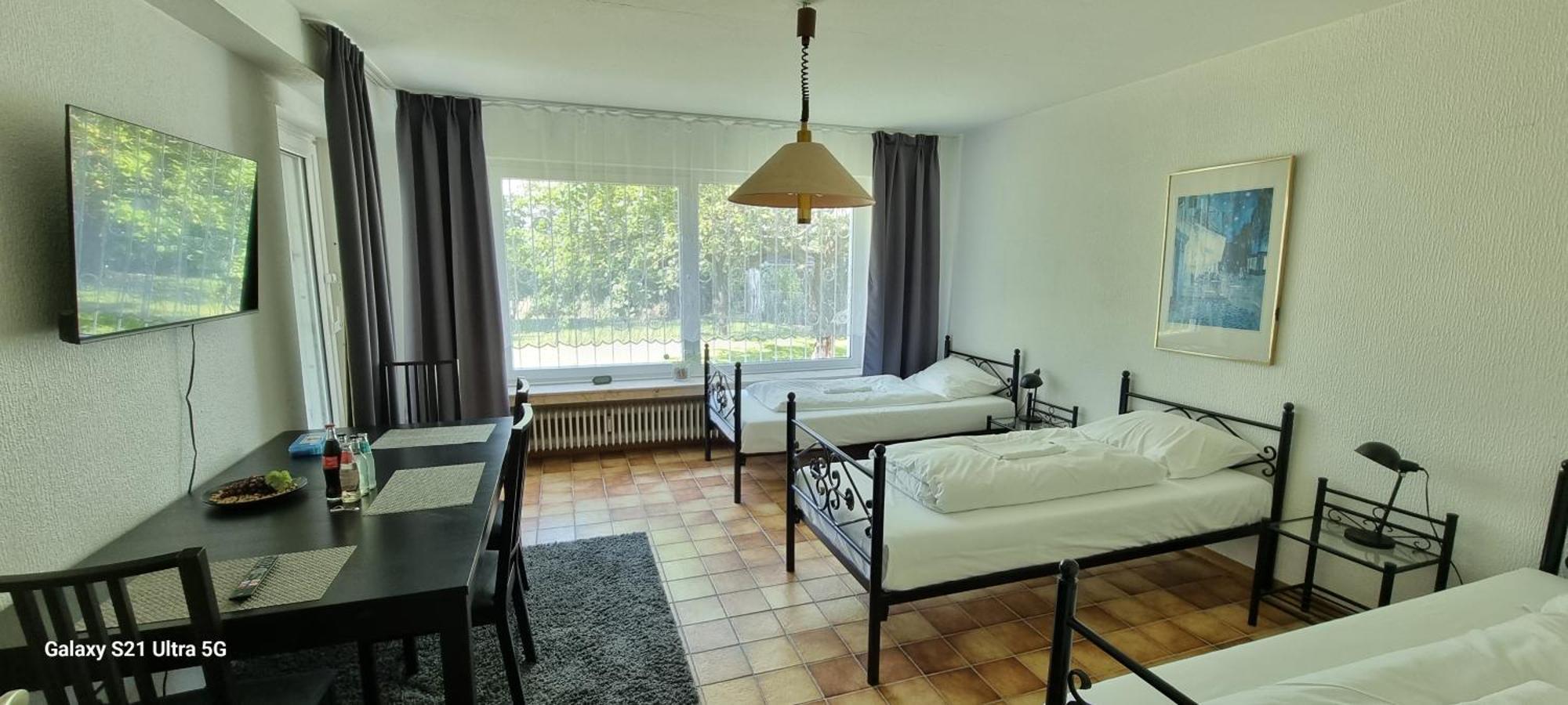 Bookiing Bungalow Kassel Appartement Lohfelden Buitenkant foto