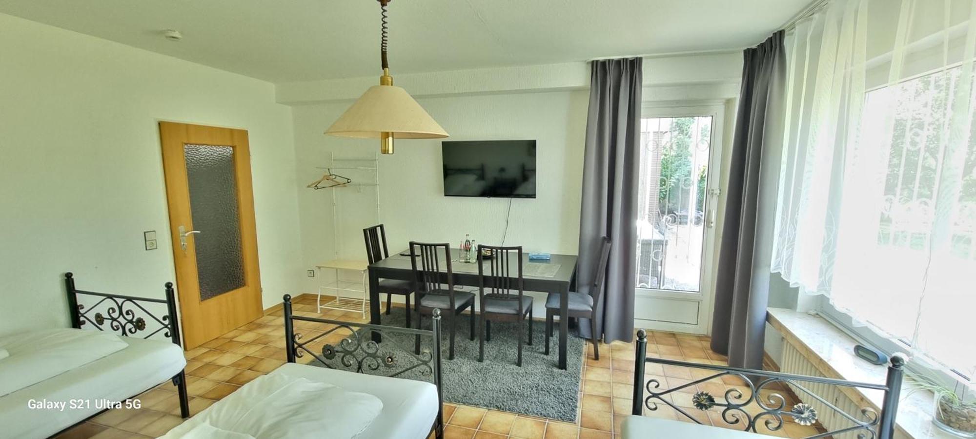 Bookiing Bungalow Kassel Appartement Lohfelden Buitenkant foto